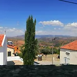 Casa Da Muralha فيلا نوفا دي فوز كوا