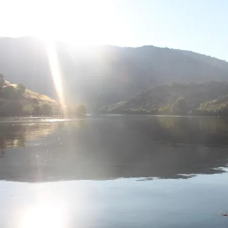 Casa Da Muralha Feriehus Vila Nova de Foz Côa